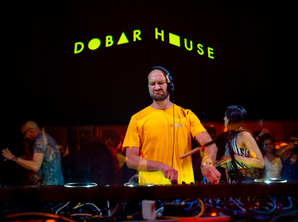 Dobar House: 20 Years Of Tom Bug-122