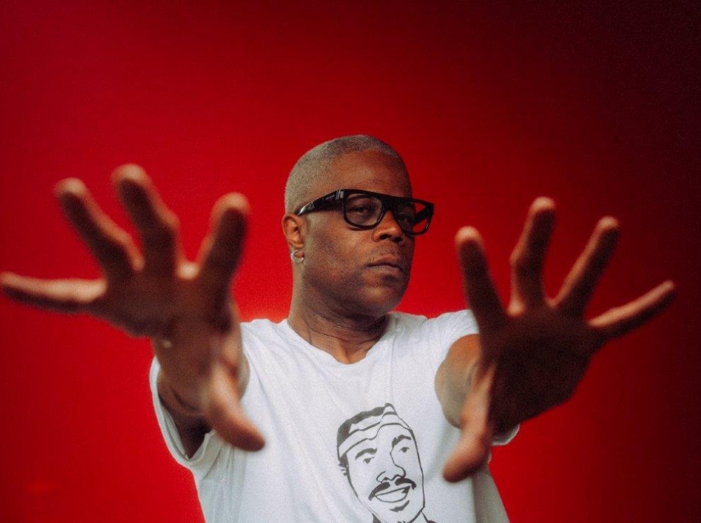 Jamie 3:26: “Reading a Room Is a Lost Art, But I’m Bringing It to Dobar Disco!”-236